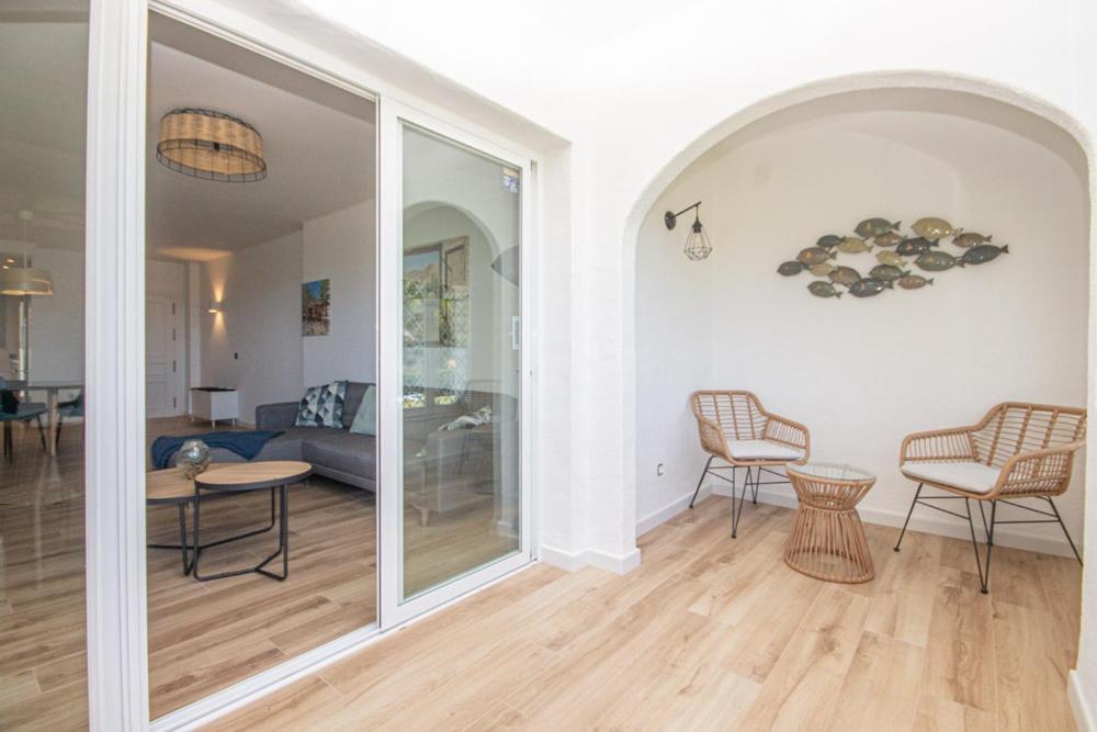 Wonderful 2 Bed Apartment With Stunning Sea Views Sitio de Calahonda Exterior foto