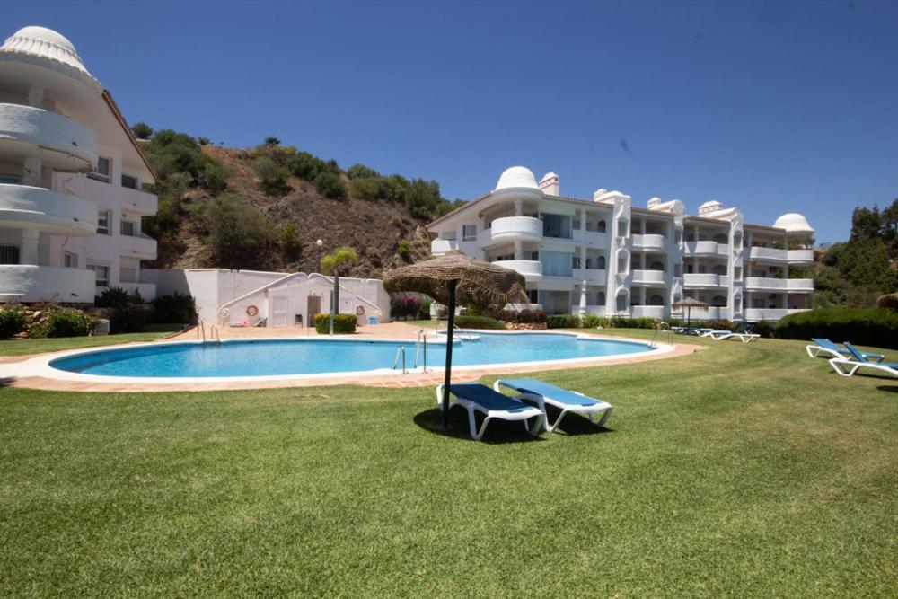 Wonderful 2 Bed Apartment With Stunning Sea Views Sitio de Calahonda Exterior foto